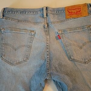 Levi's 501 Button Fly Men's Straight Jeans